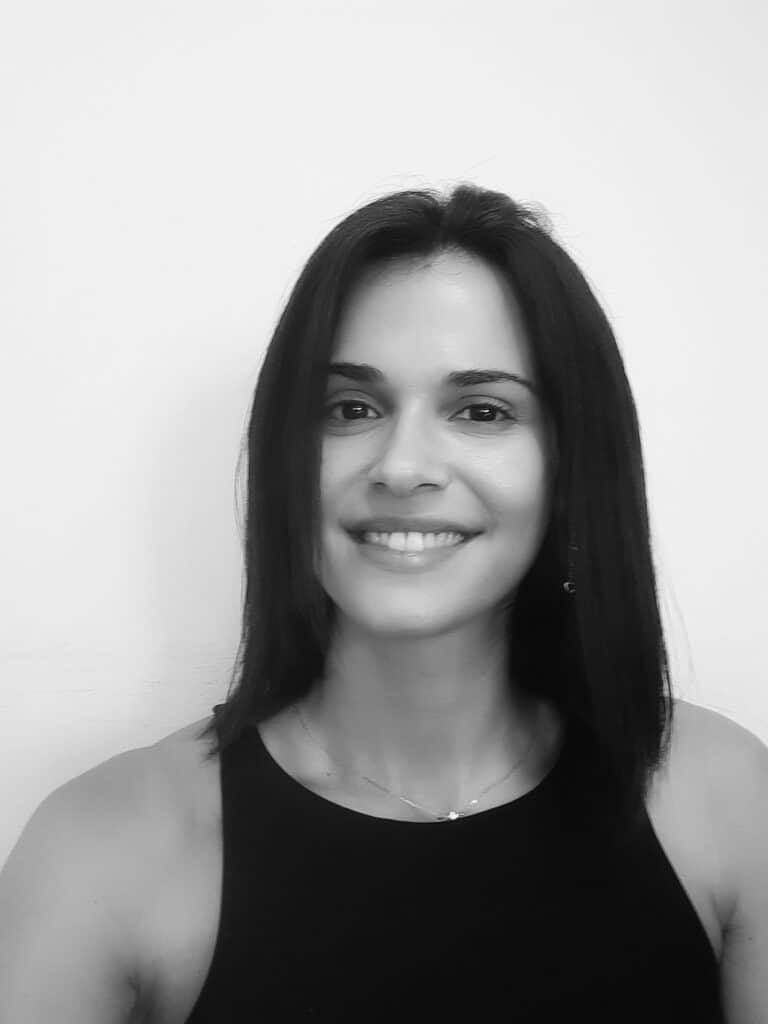 Χρύσα Χαριζάνη // Chryssa Charizani
